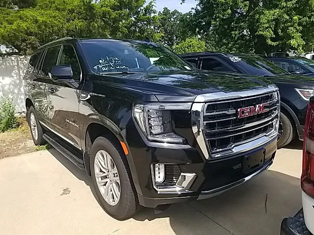 Used 2024 Black GMC SLT image 6