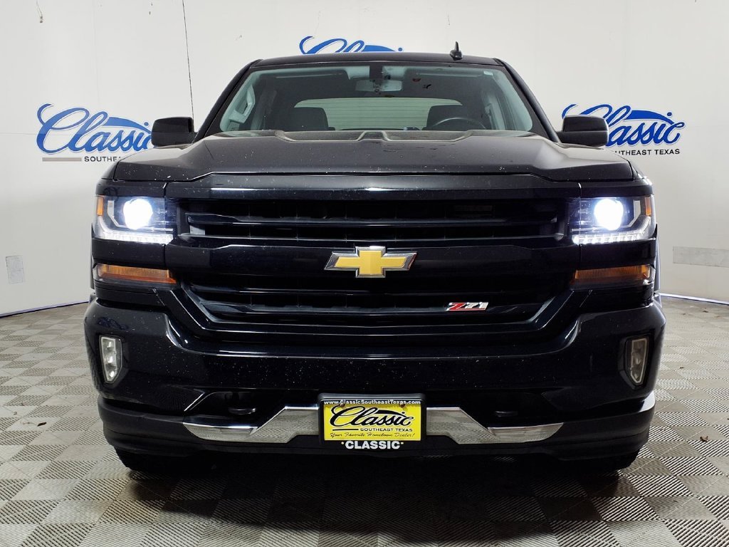 Used 2018 BLACK Chevrolet LT image 3