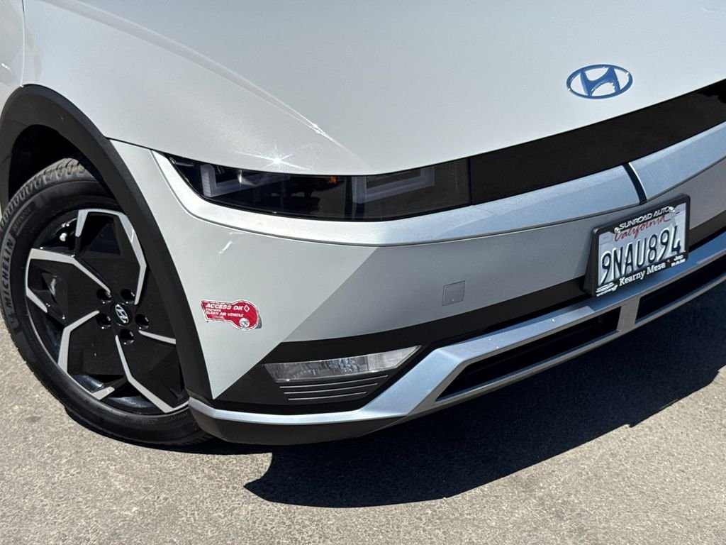 Used 2024 Gray Hyundai SE image 6