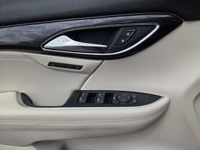 Used 2023 Black Buick Essence image 20
