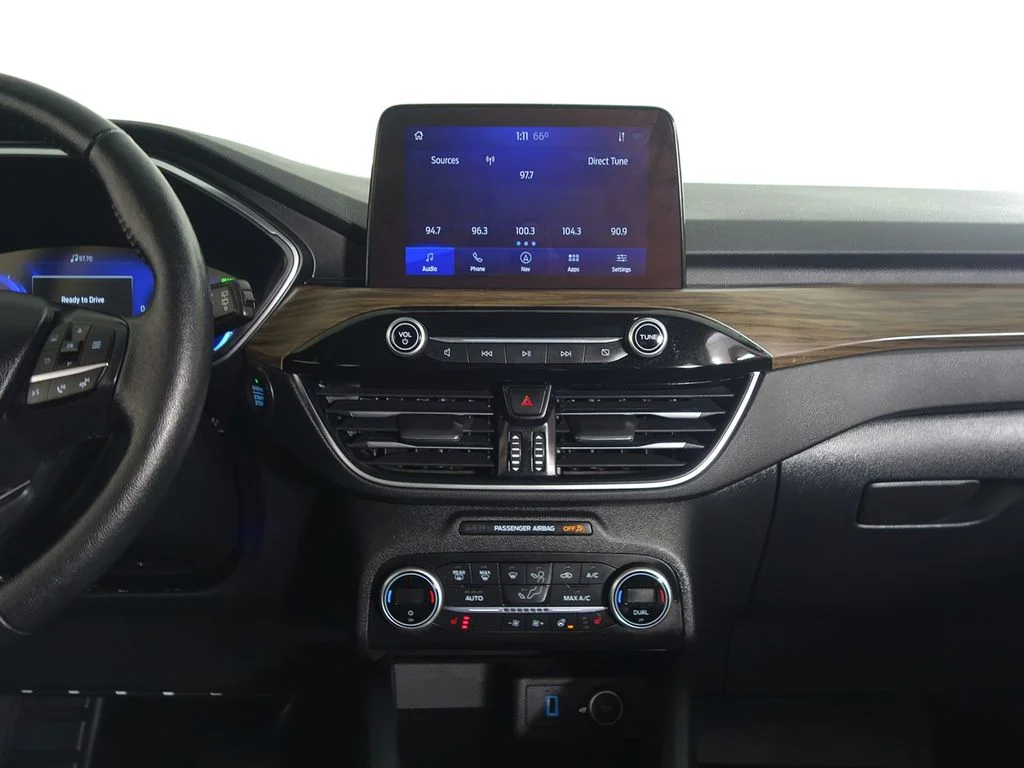 Used 2020 White Ford Titanium image 18