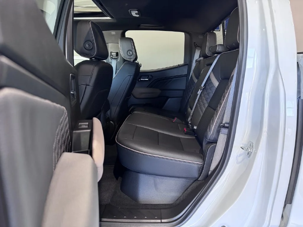 2025 GMC Canyon Denali - Photo 11