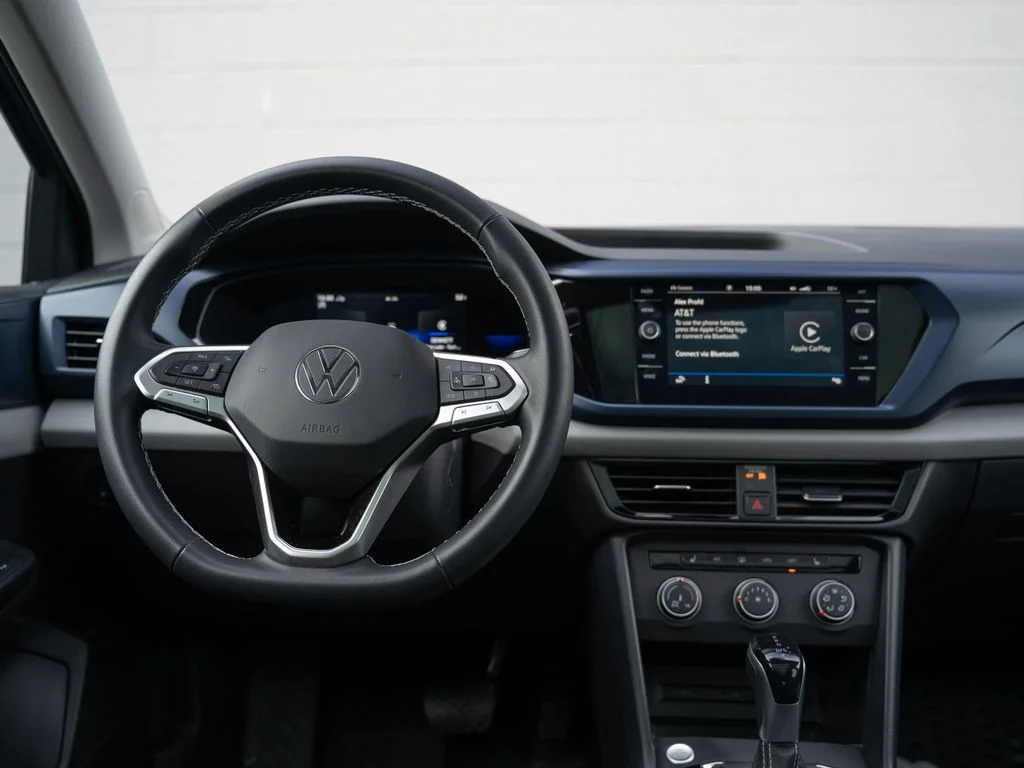Used 2022 Gray Volkswagen 1.5T SE image 22