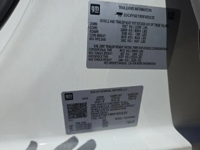 Used 2024 White Chevrolet Work Truck image 27