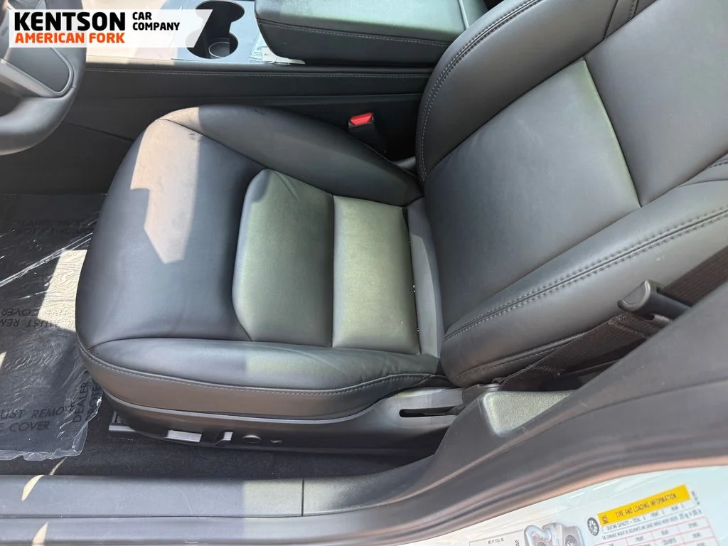 Used 2023 White Tesla Long Range image 27