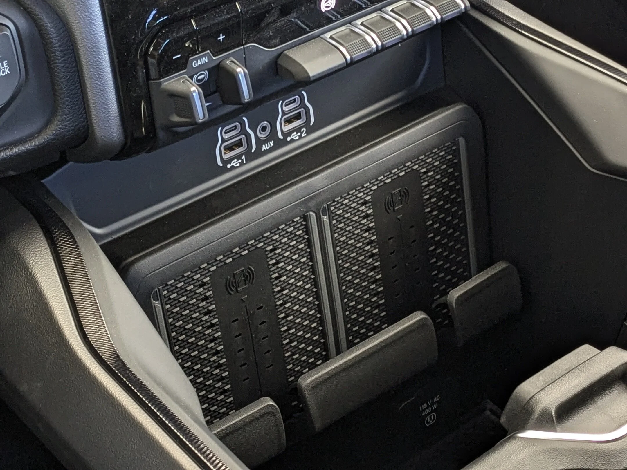 New 2026 Blue RAM Rebel - - Level 1 Grp - 5th Wheel/Gooseneck Prep - Ventilated Leather Seats - Alpine Audio & More! image 22