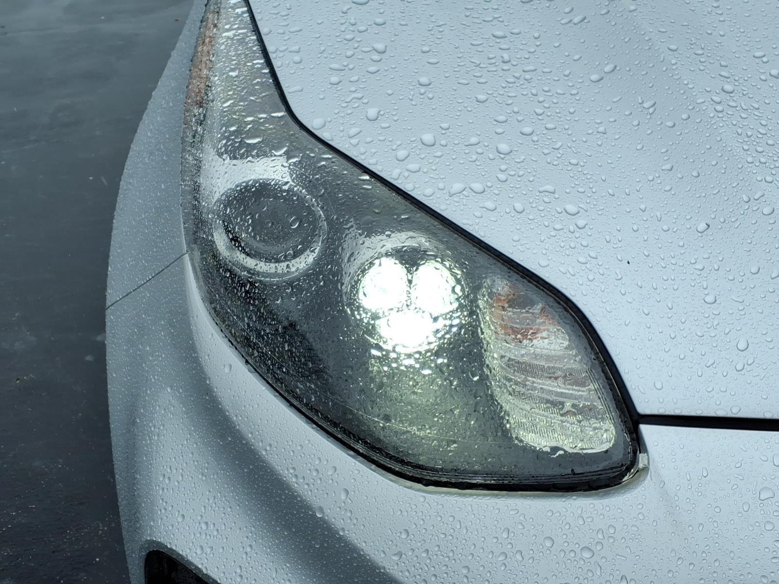 Used 2021 Snow White Pearl Kia LX image 15