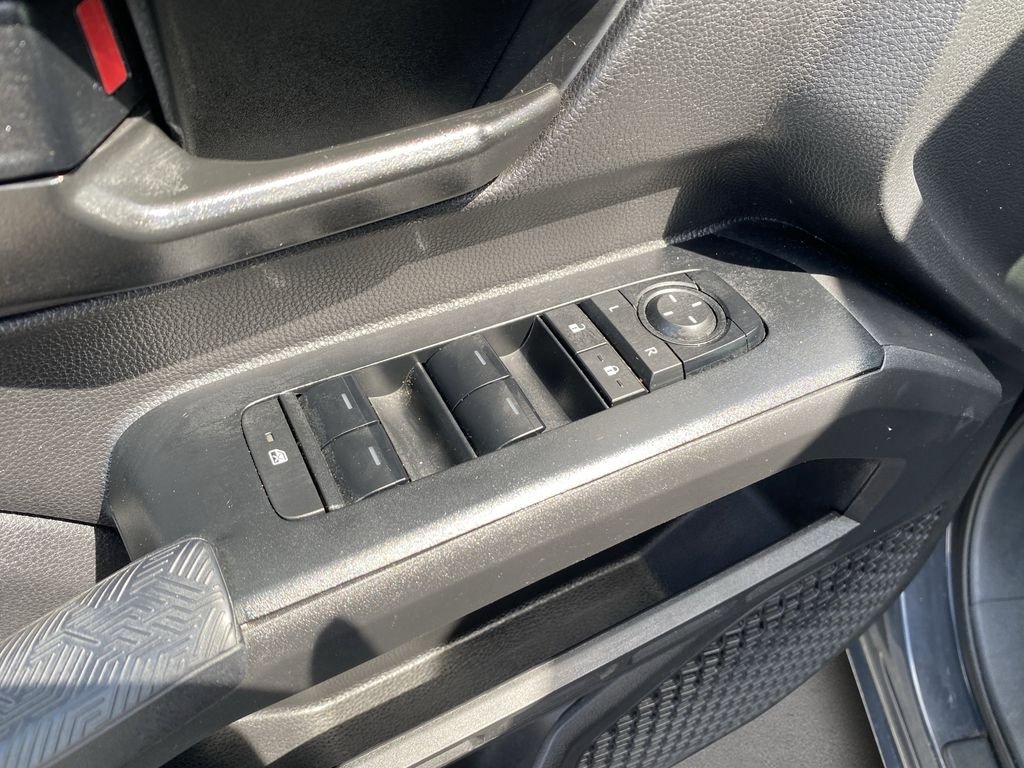 2024 Toyota Tacoma SR5 - Photo 18