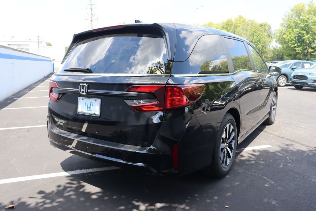 New 2026 Crystal Black Pearl Honda EX-L image 5