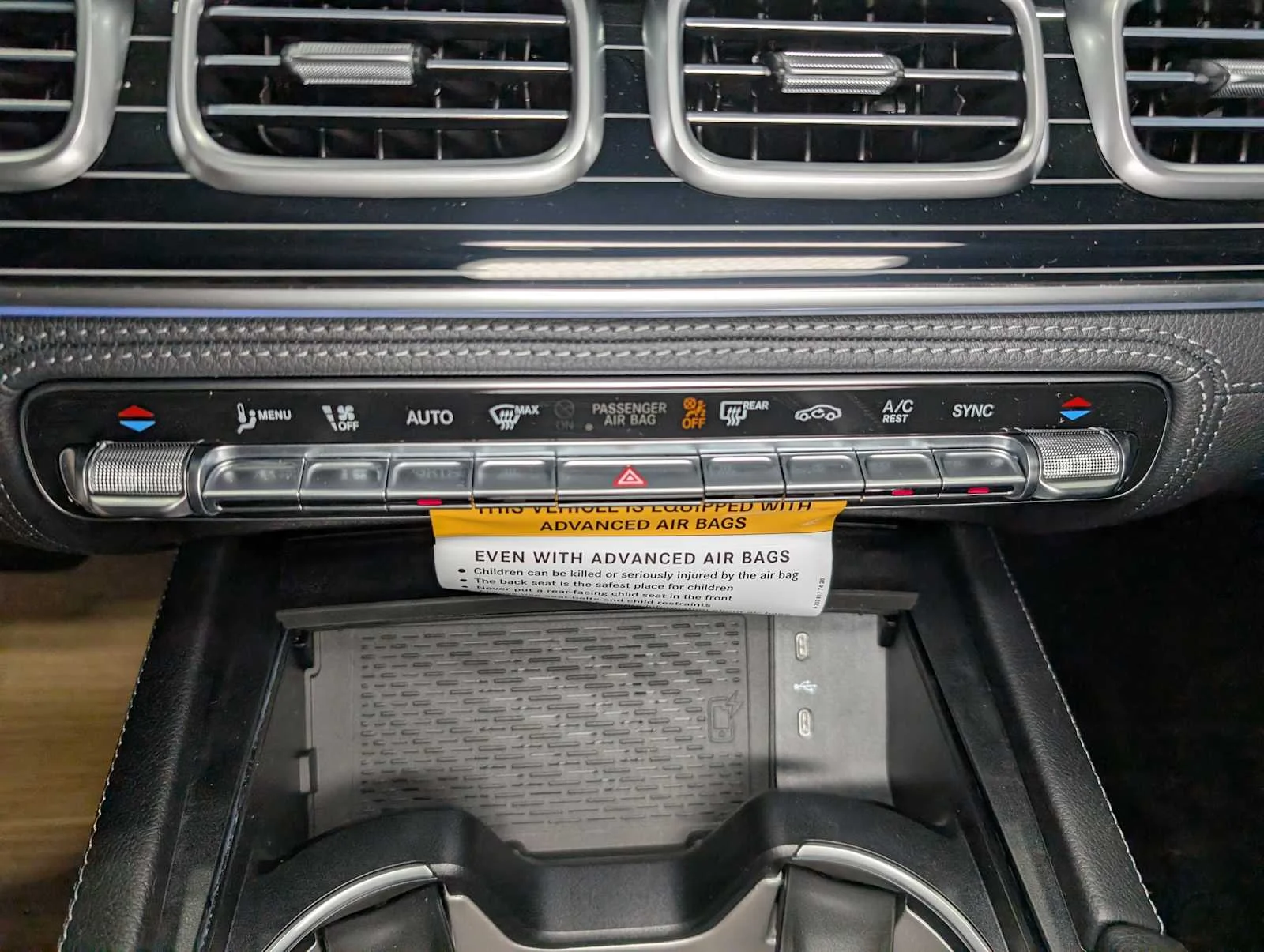 New 2026 Obsidian Black Metallic Mercedes-Benz GLE 450 image 30
