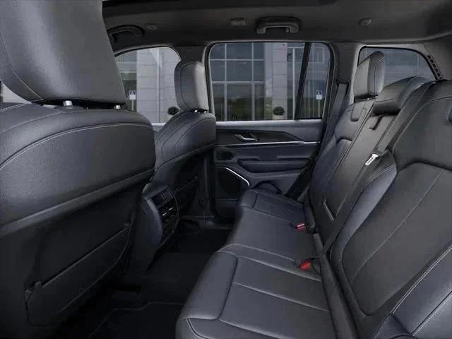 New 2026 Bright White Clear-Coat Exterior Paint Jeep Limited image 23