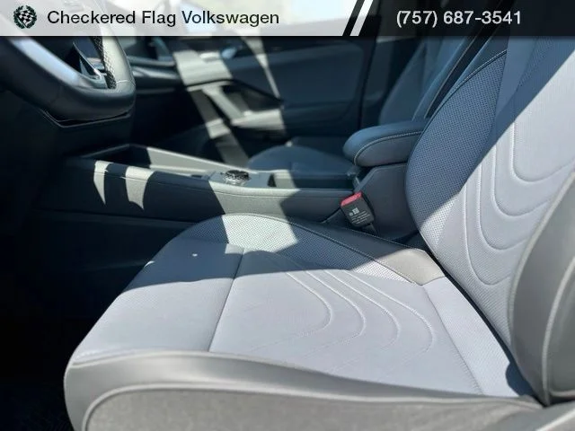Used 2025 Platinum Gray Metallic Volkswagen 2.0T SE image 19