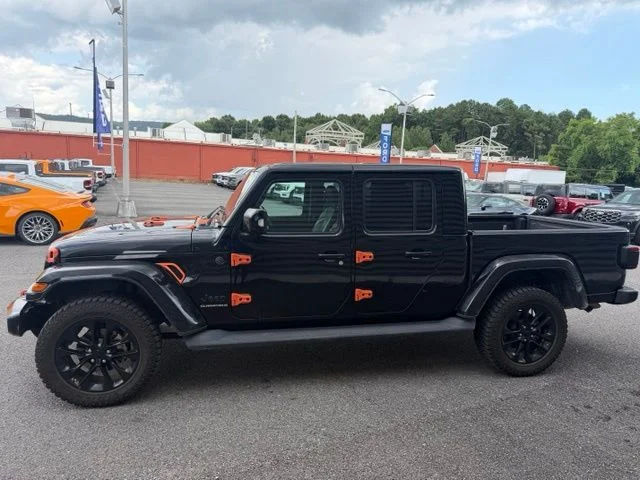 Used 2023 Black Jeep High Altitude image 2