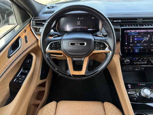 Used 2022 Black Jeep Summit Reserve image 15