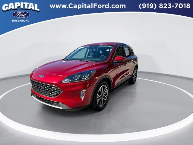 Used 2022 Red Ford SEL image 4