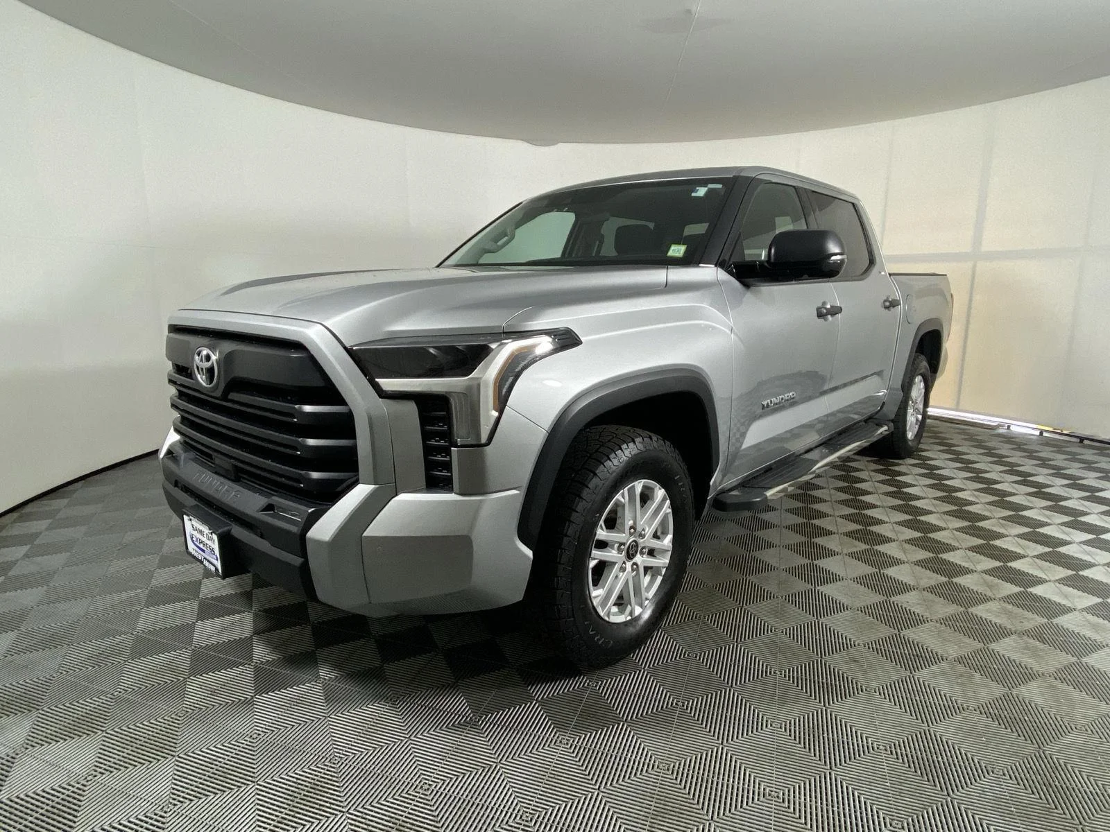 Used 2022 Celestial Silver Metallic Toyota SR5 image 3