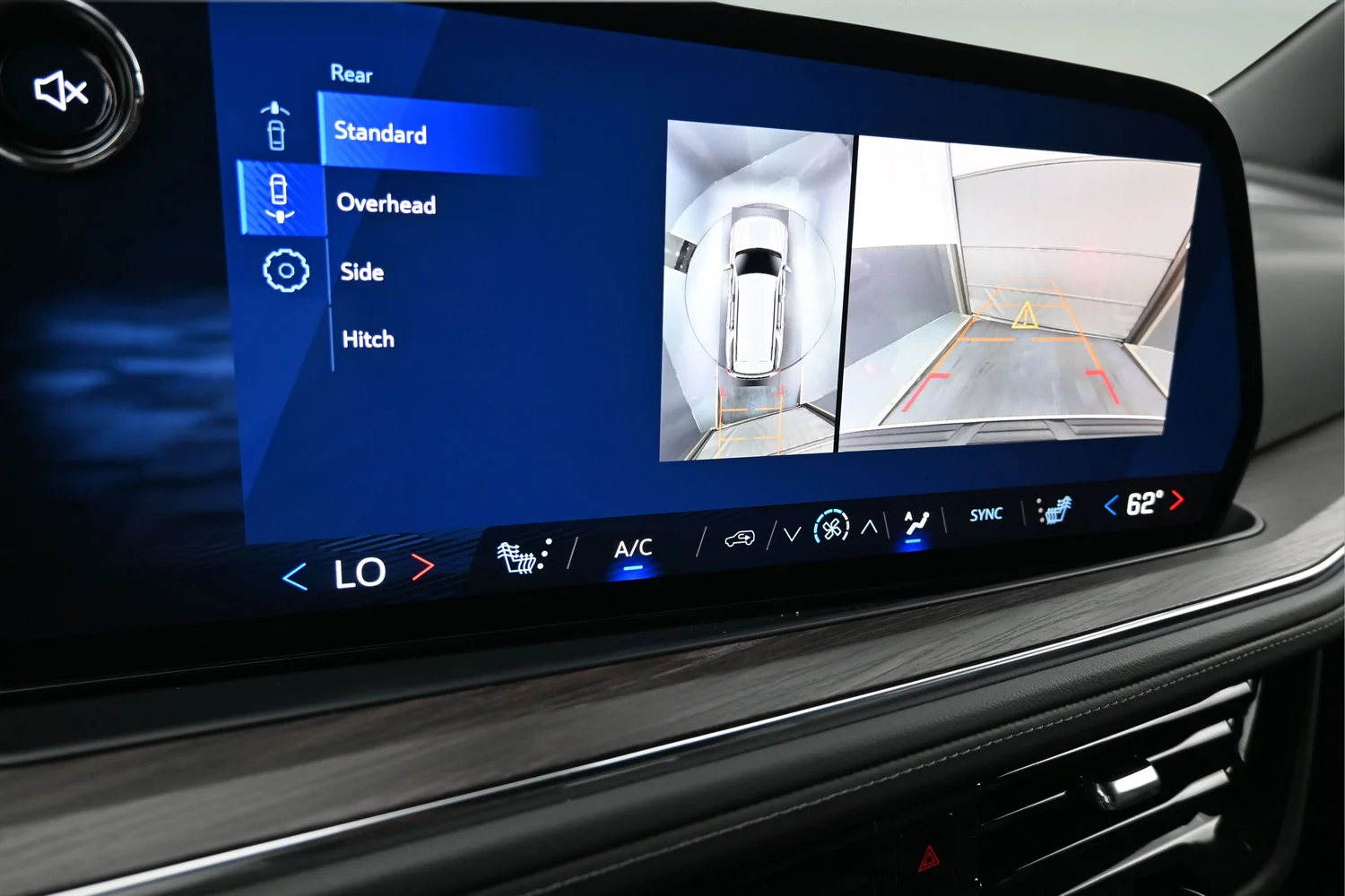 Used 2025 White Chevrolet LT image 8