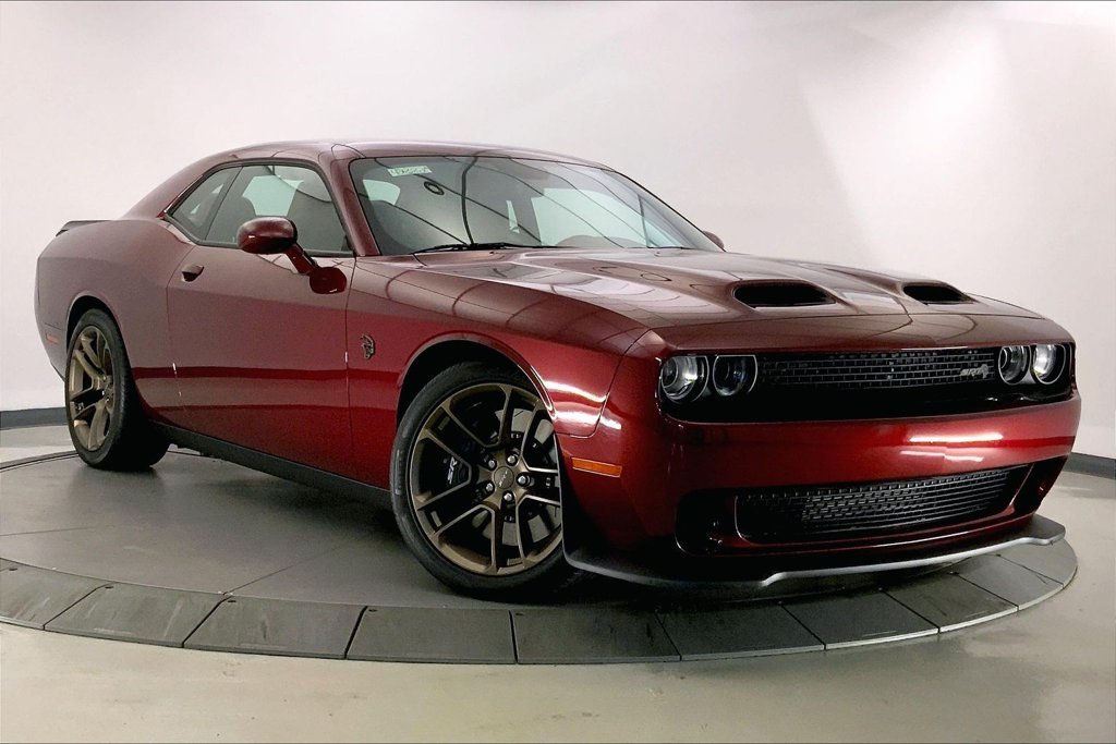 Used 2023 Red Dodge SRT Hellcat Jailbreak image 1
