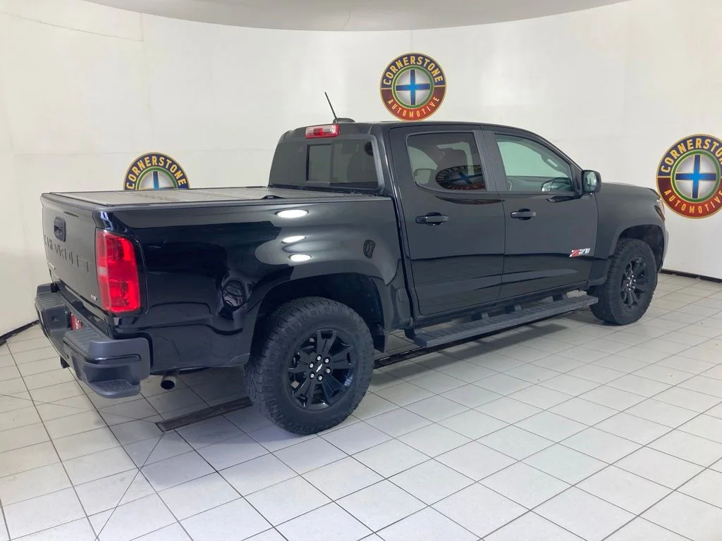 Used 2022 Black Chevrolet Z71 image 20