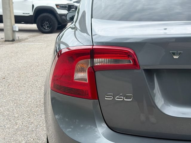 Used 2016 Gray Metallic Volvo T5 Drive-E Premier image 10