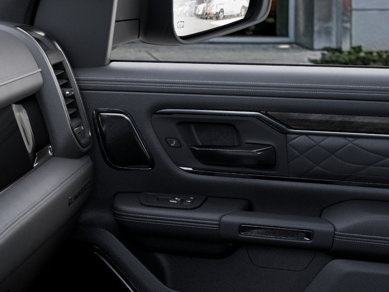 New 2026 Diamond Black Crystal Pearl-Coat Exterior Paint RAM Limited image 58