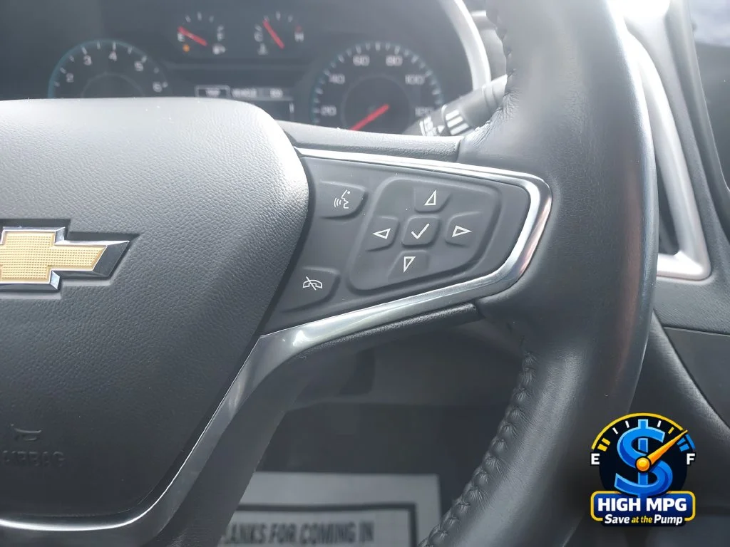 Used 2021 Gray Chevrolet RS image 17