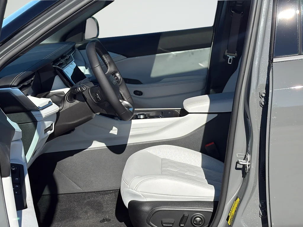 New 2026 Gray Jeep Overland image 10
