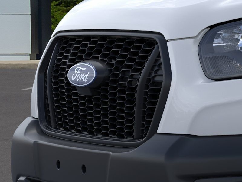 New 2026 Oxford White Ford Cargo Van image 40