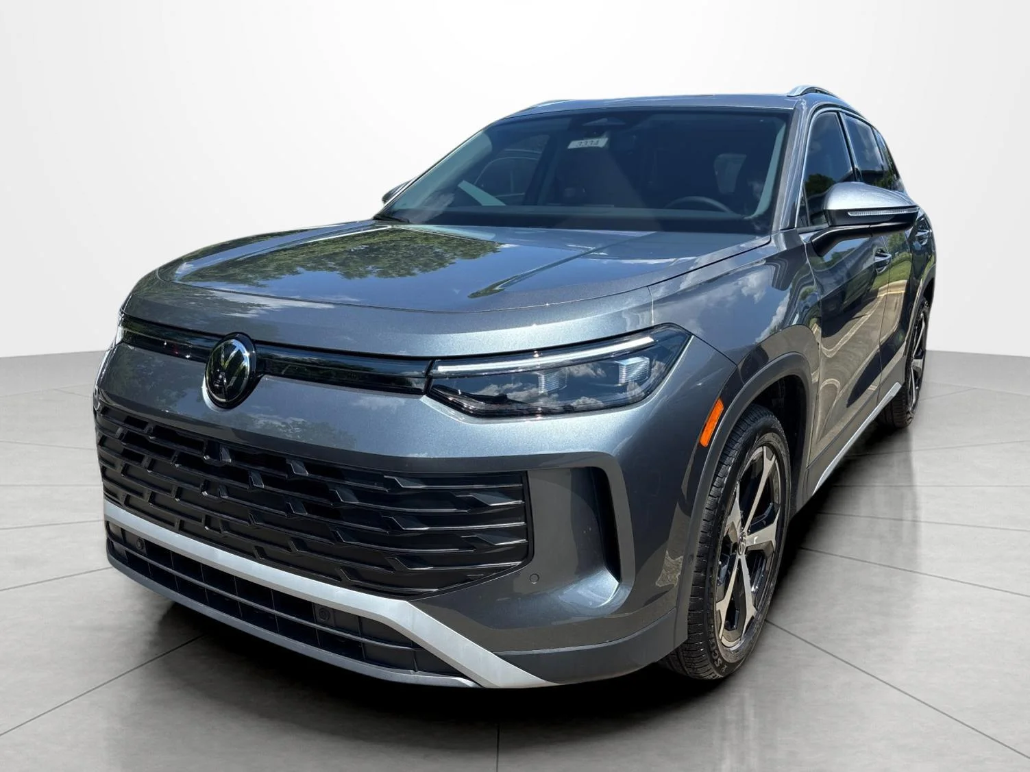 New 2026 platinum gray metallic Volkswagen SE image 1