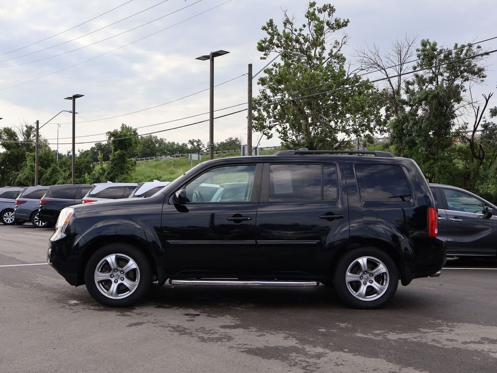 Used 2015 Black Honda EX-L image 4
