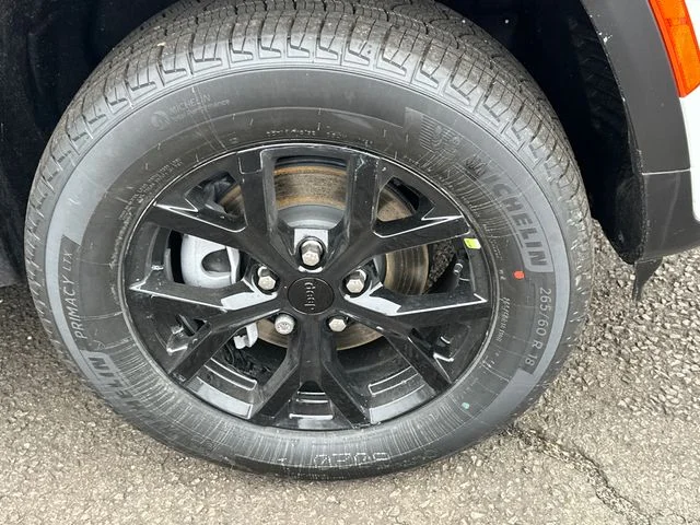 New 2026 White Jeep Altitude image 7