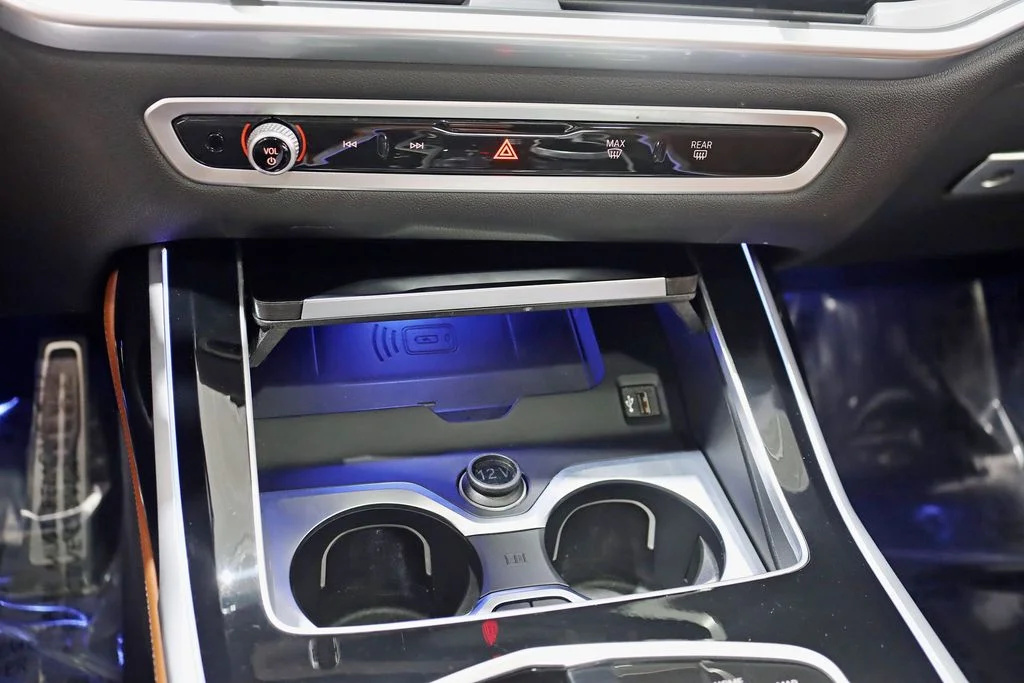 2023 BMW X7 M60i
