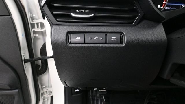 Used 2020 White Nissan 2.5 S image 24