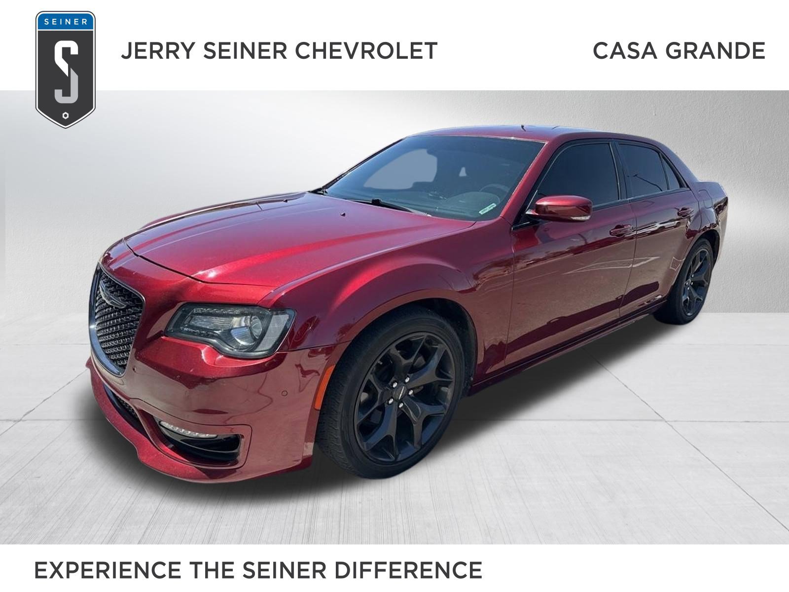 2022 Chrysler 300 Touring L's photo