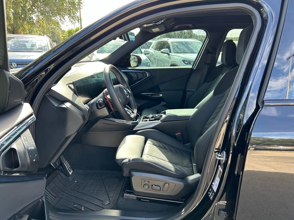 Used 2025 Black BMW M50 xDrive image 15
