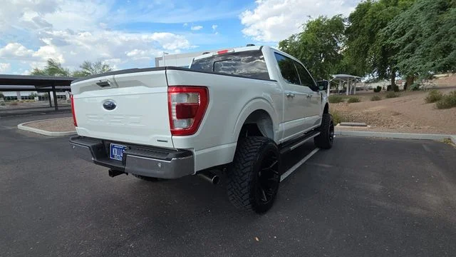 Used 2023 White Ford Lariat image 7