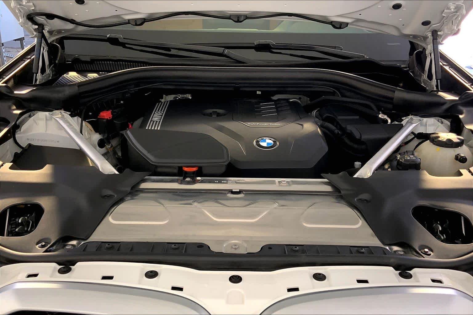 Used 2024 Alpine White BMW xDrive30i image 30