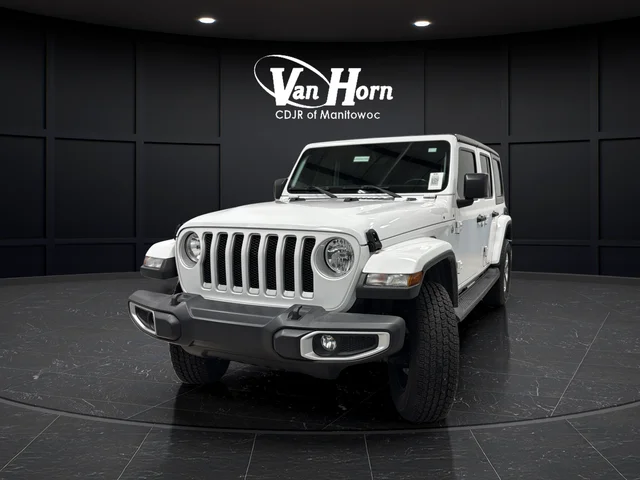 Used 2022 Bright White Clearcoat Jeep Unlimited Sahara image 7