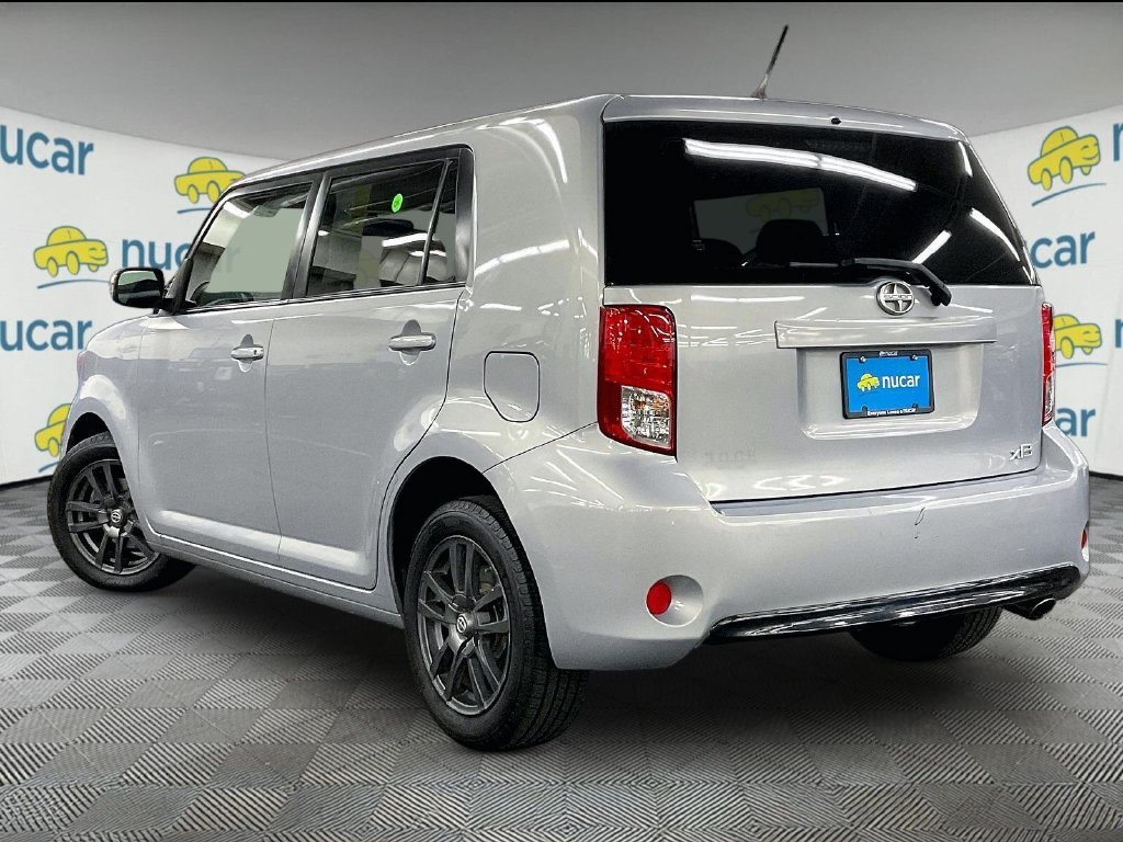 Used 2013 Silver Scion 10 Series image 4
