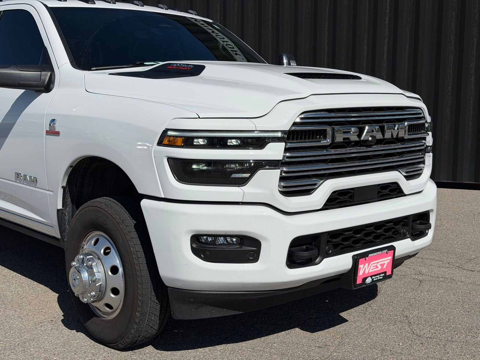 View vehicle photo 3