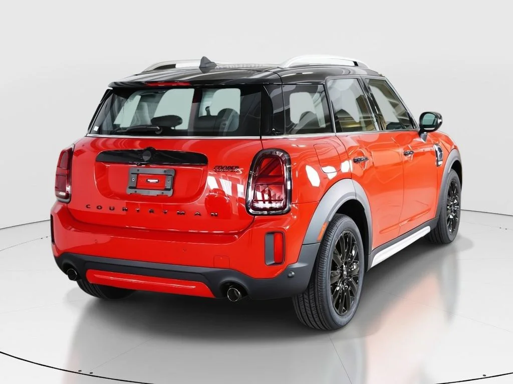 New 2024 Red MINI Signature image 4