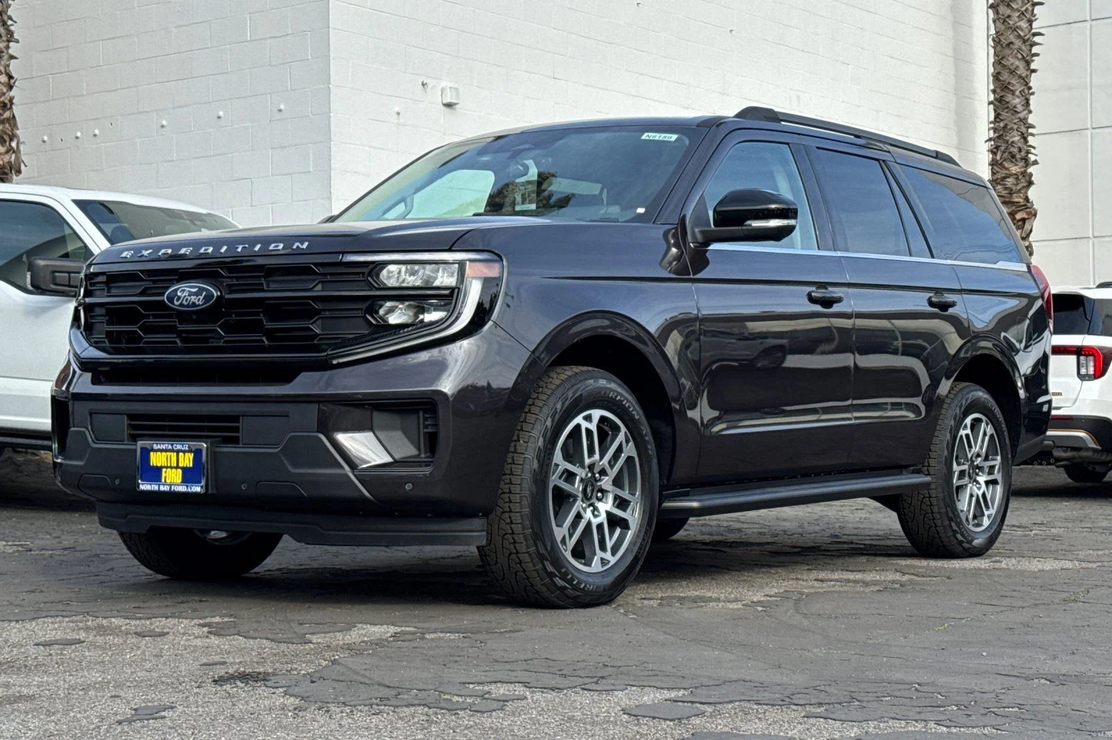 New 2026 Dark Matter Gray Metallic Ford Active image 8