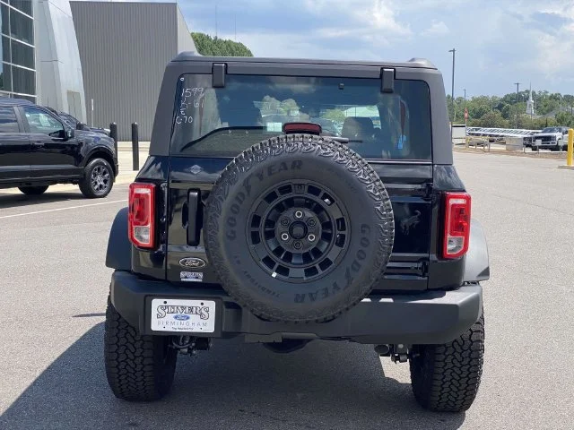New 2026 Black Ford Base image 4