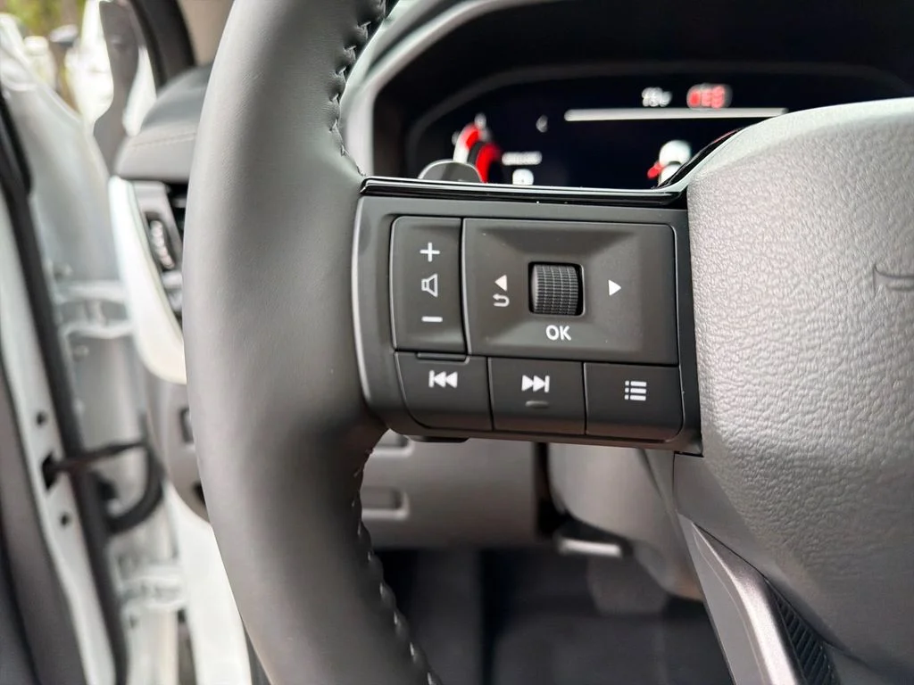 New 2026 Everest White Pearl TriCoat / Super Black Two-tone Nissan Platinum image 21