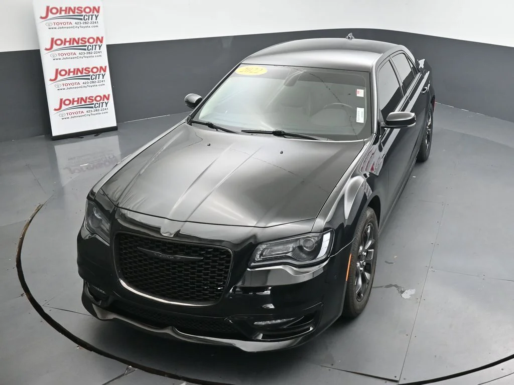 Used 2022 Black Chrysler Touring image 27