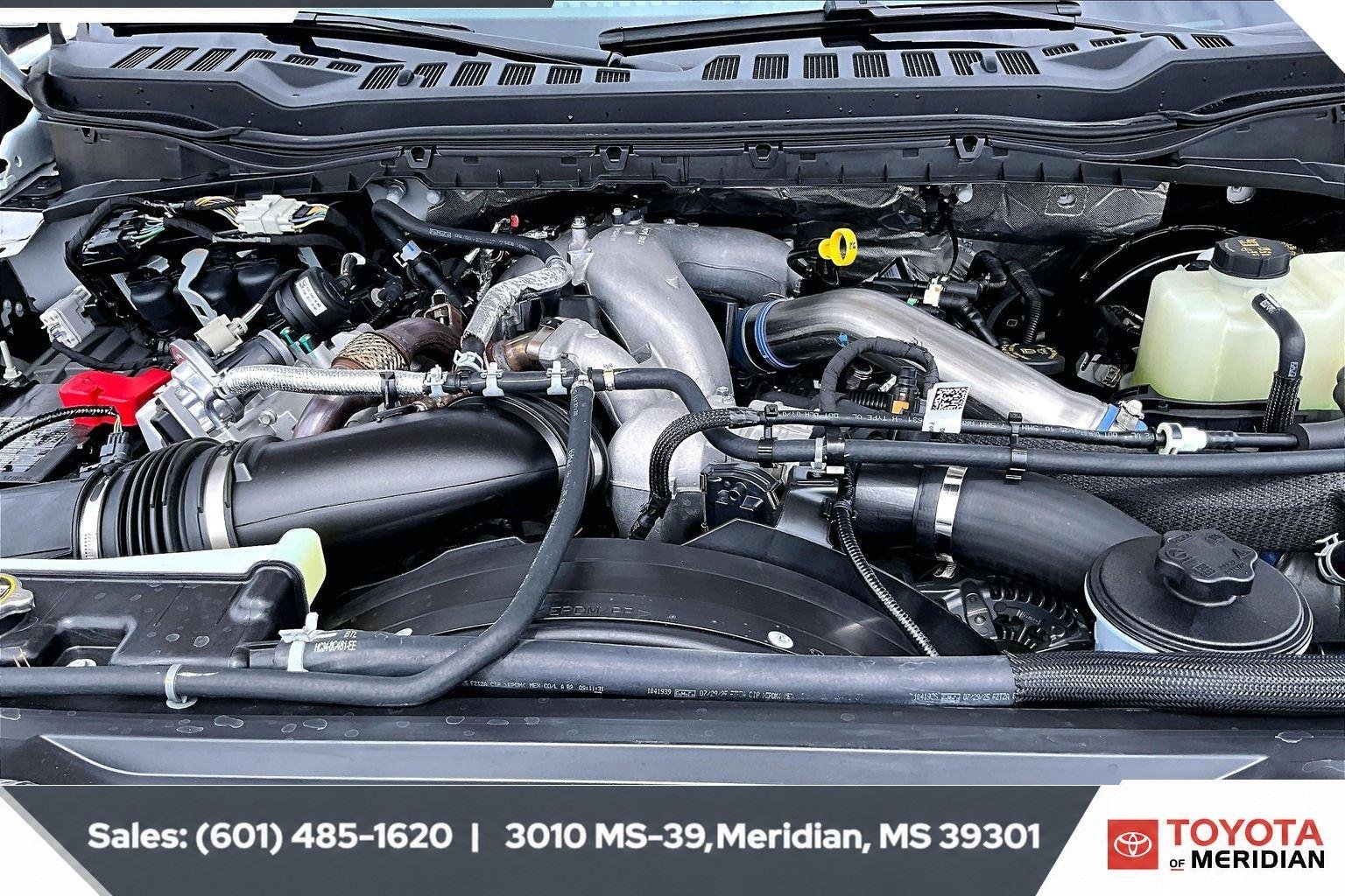Used 2026 Oxford White Ford Lariat image 8