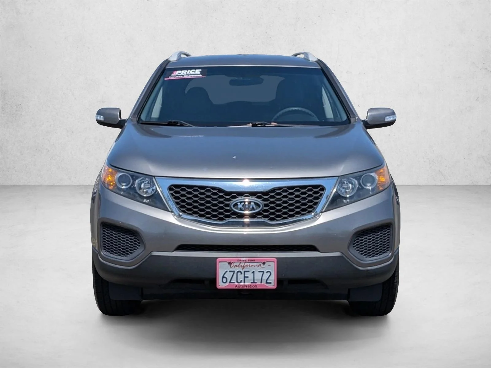 Used 2013 Titanium Silver Kia LX image 2