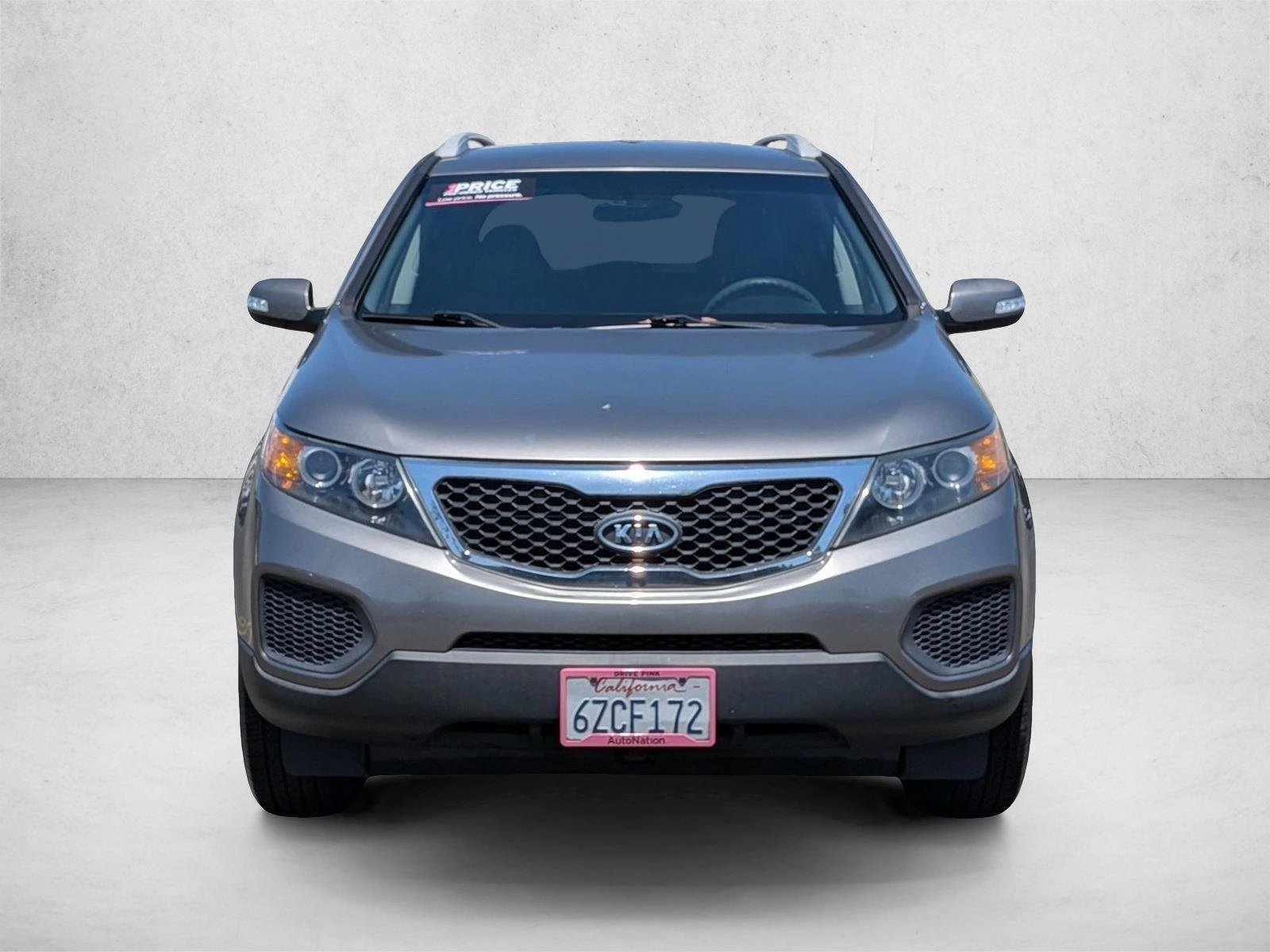 Used 2013 Titanium Silver Kia LX image 2