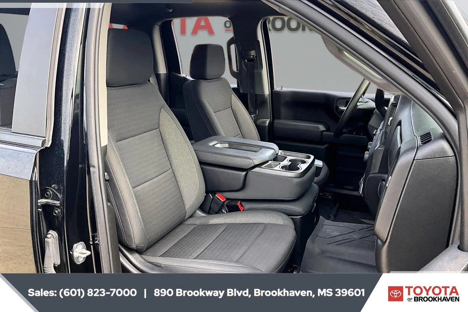 Used 2023 Black Chevrolet Custom image 6