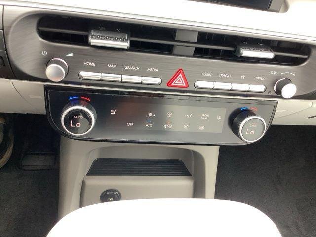 New 2027 Gray Hyundai SEL image 25